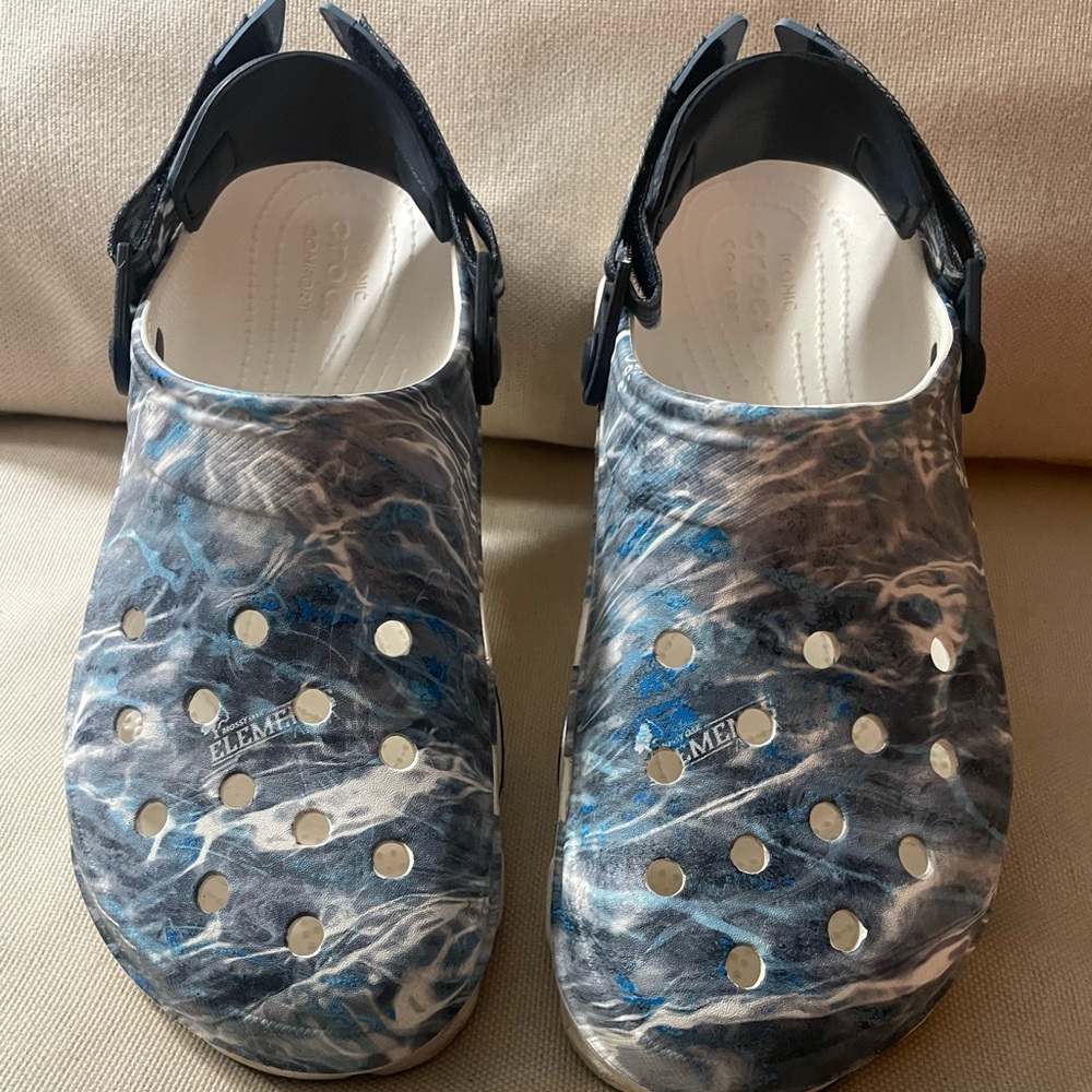 Crocs Classic All Terrain Mossy Oak Camo Blue Clogs — Men:10 / Women: 12